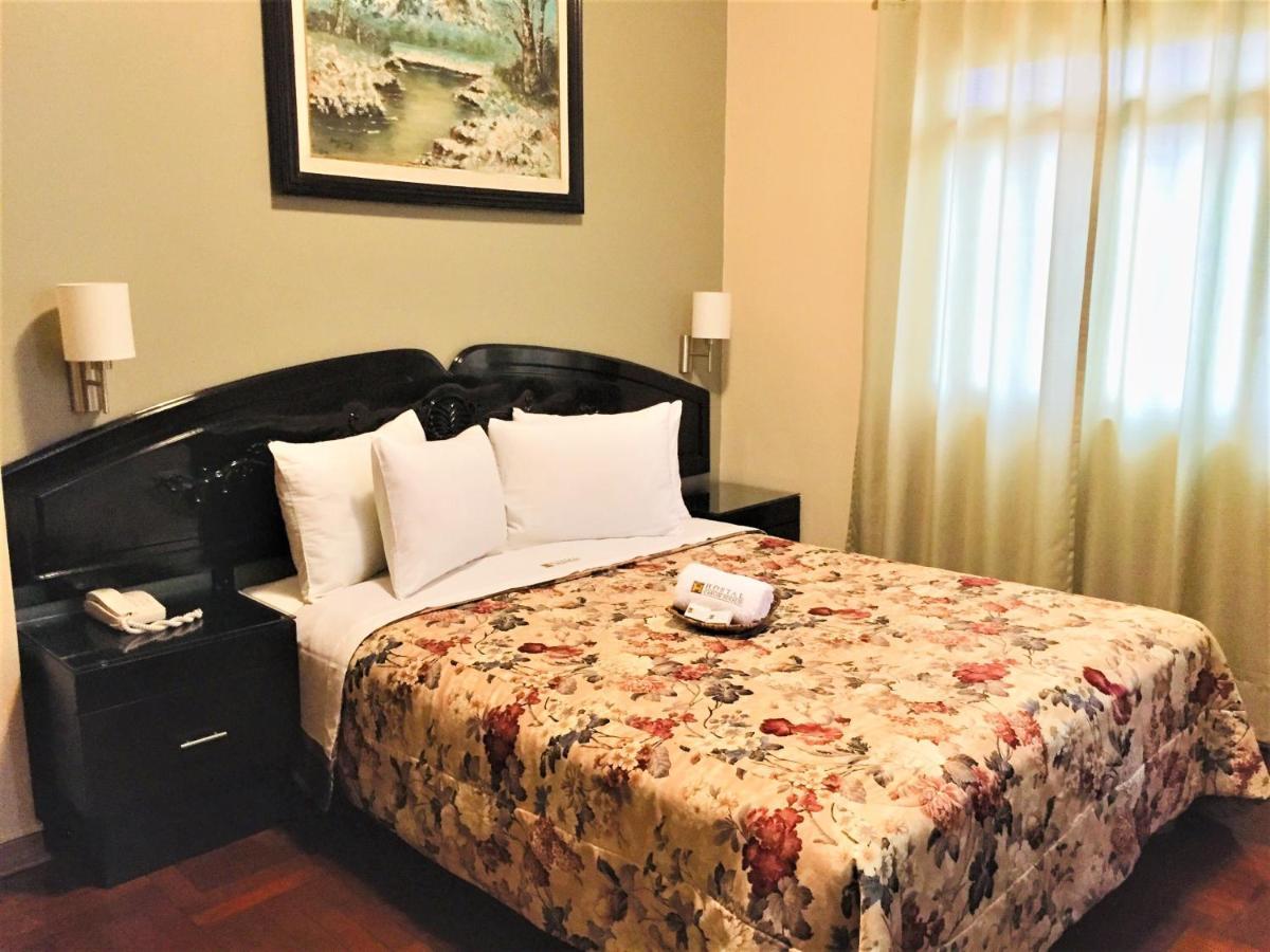Hostal Carlos Tenaud リマ エクステリア 写真