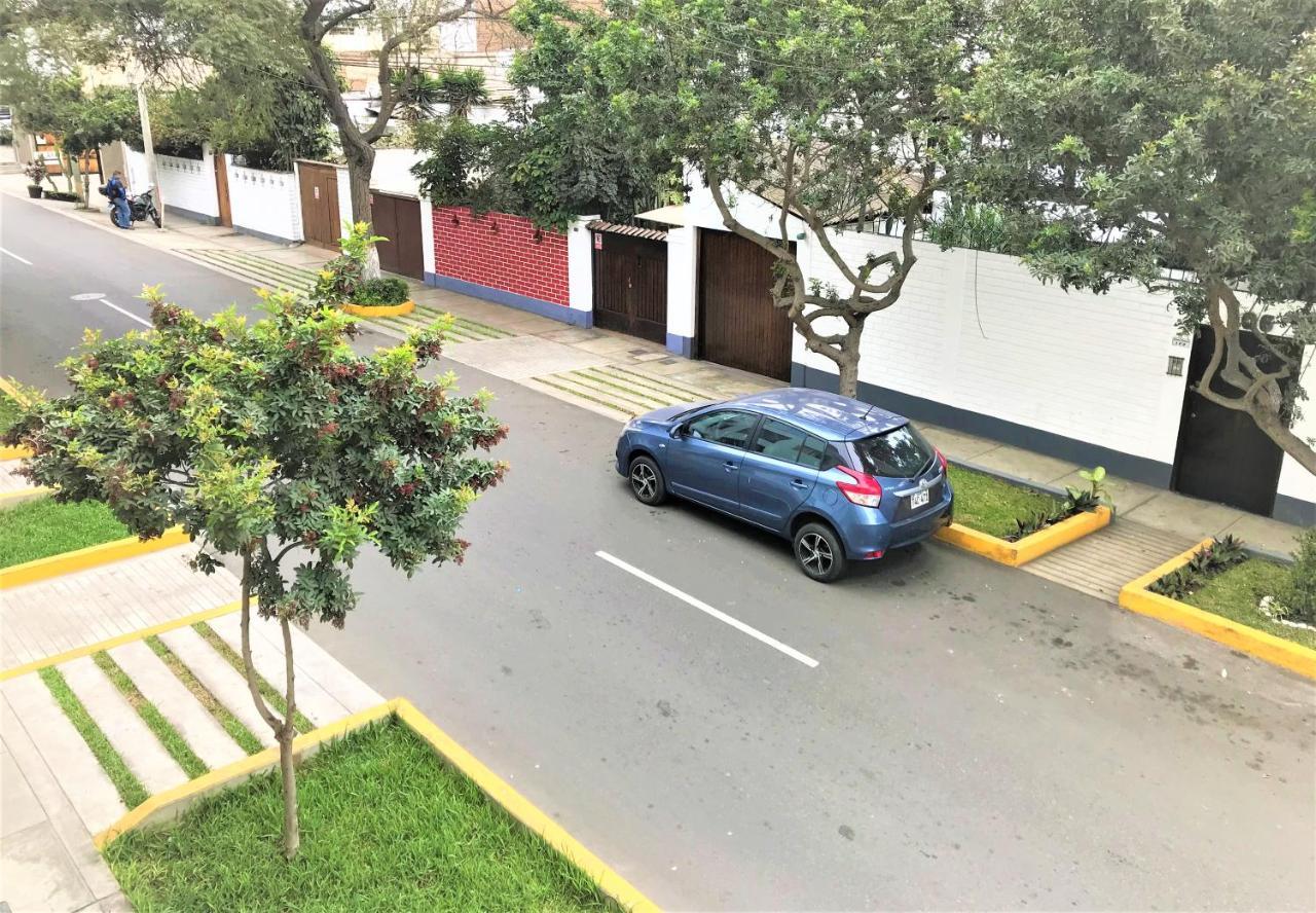Hostal Carlos Tenaud リマ エクステリア 写真